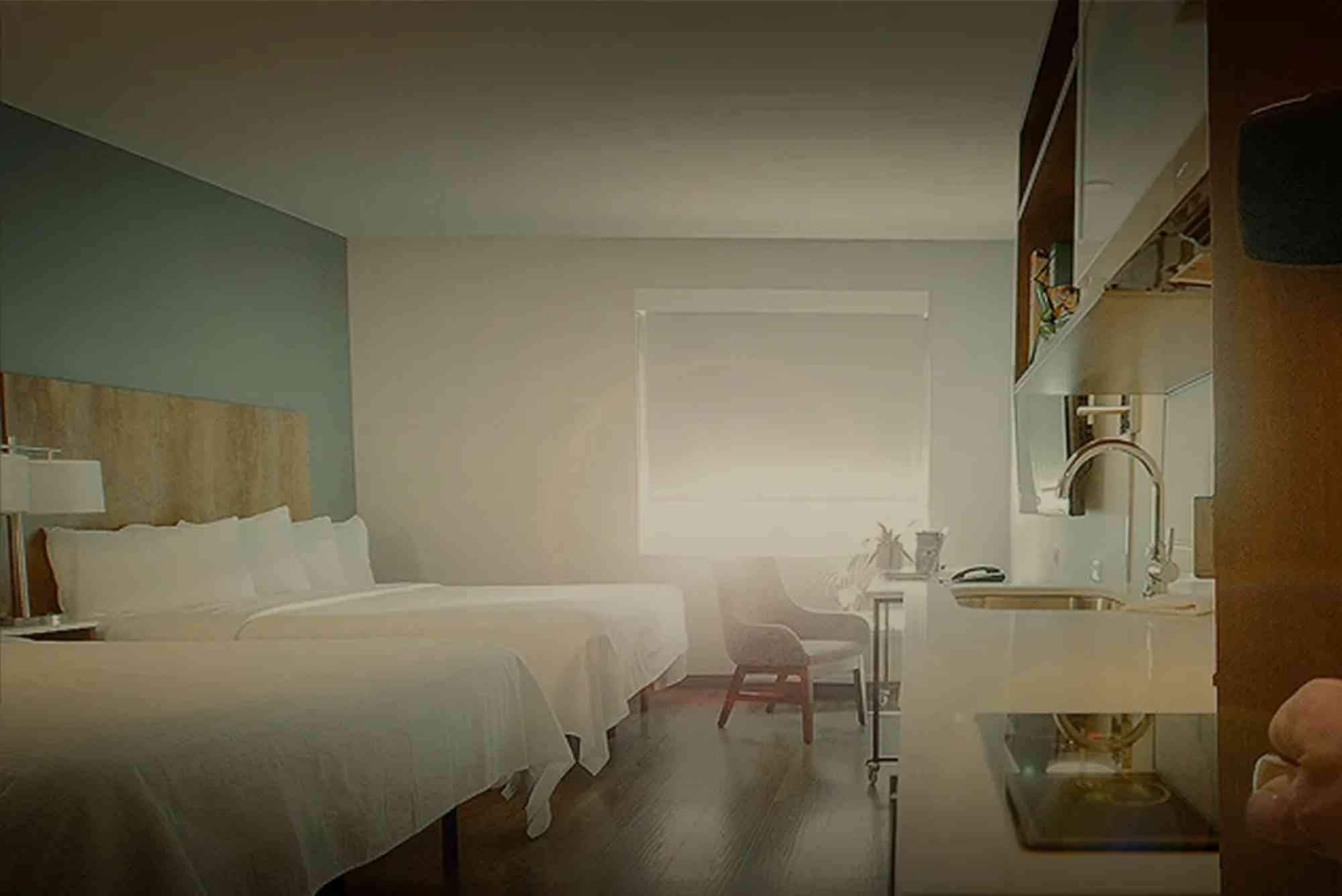 How to Use Loyalty Program Perks to Save on Hotels