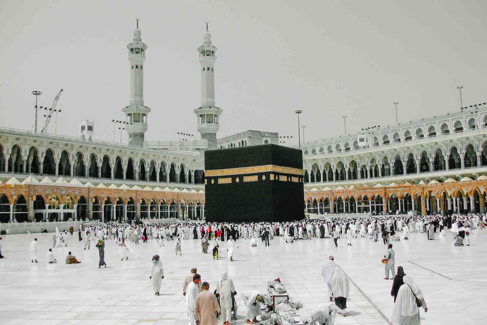 15 Days Umrah Visa Price in Pakistan in 2026 Latest Fees, Cost & Charges